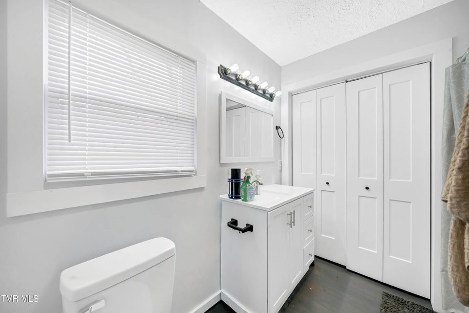 Photo #16: 1658 Echo Court