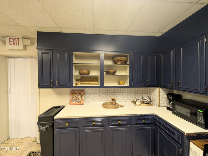 Photo #19: 142 Main Street