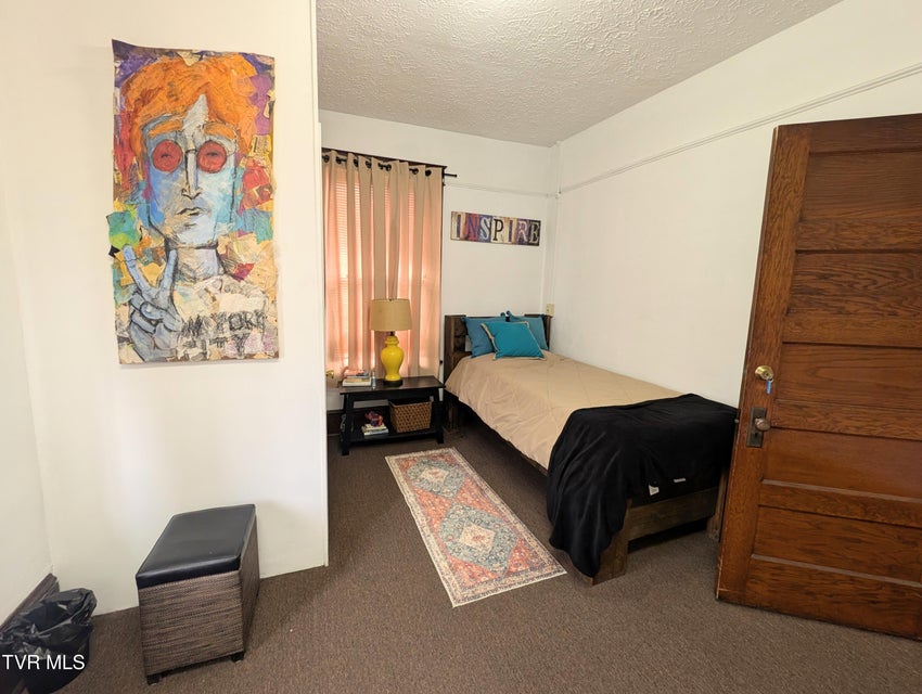 Photo #27: 142 Main Street