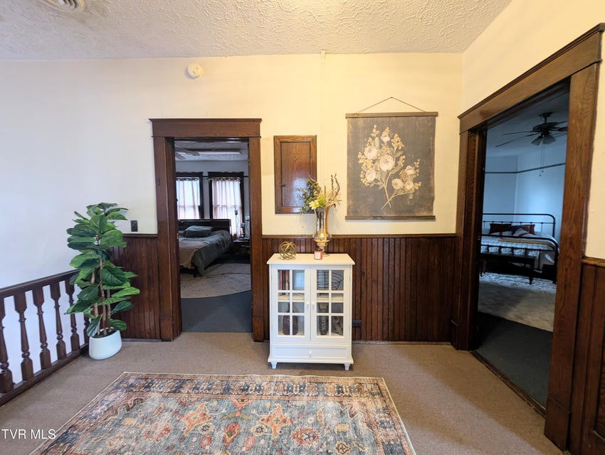 Photo #34: 142 Main Street