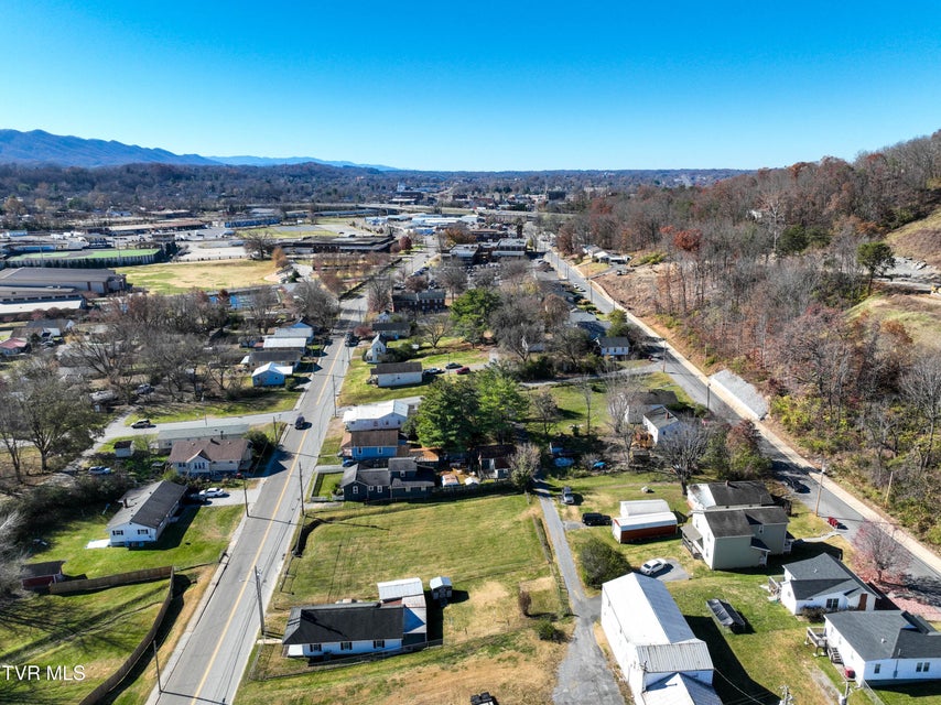 Photo #11: 1009 Main Street