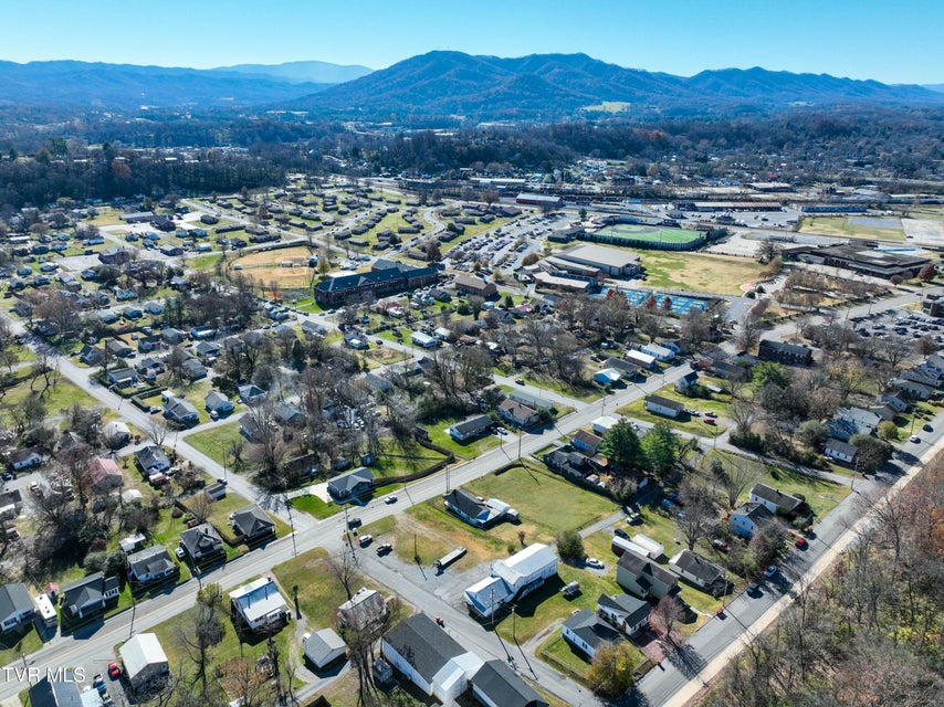 Photo #17: 1009 Main Street