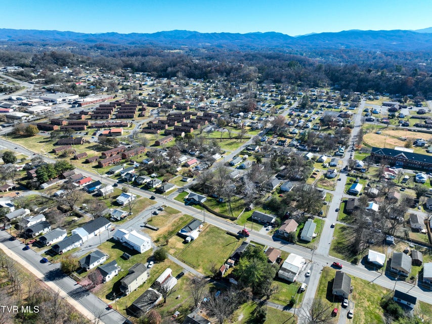 Photo #18: 1009 Main Street