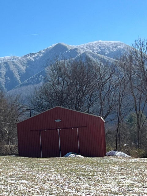 Photo #65: 1875 Highway 25-70 