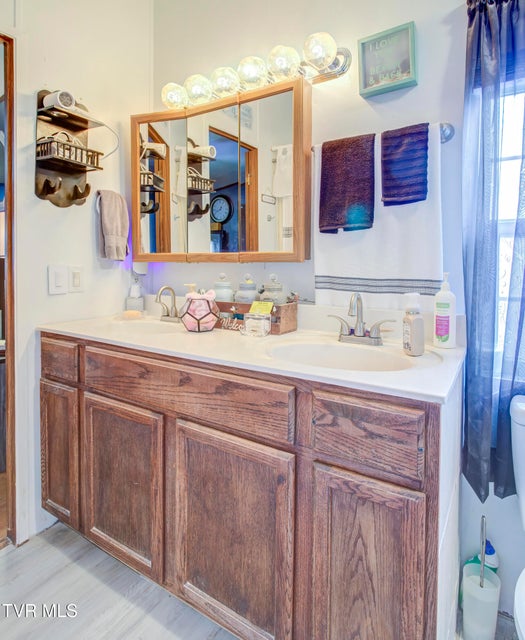 Photo #14: 1598 Bristol Caverns Highway