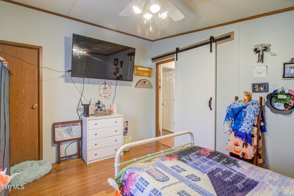 Photo #17: 1598 Bristol Caverns Highway