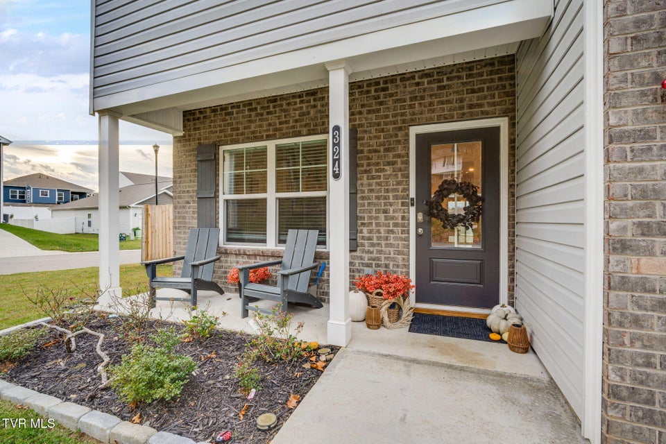 Photo #4: 324 Glory Road