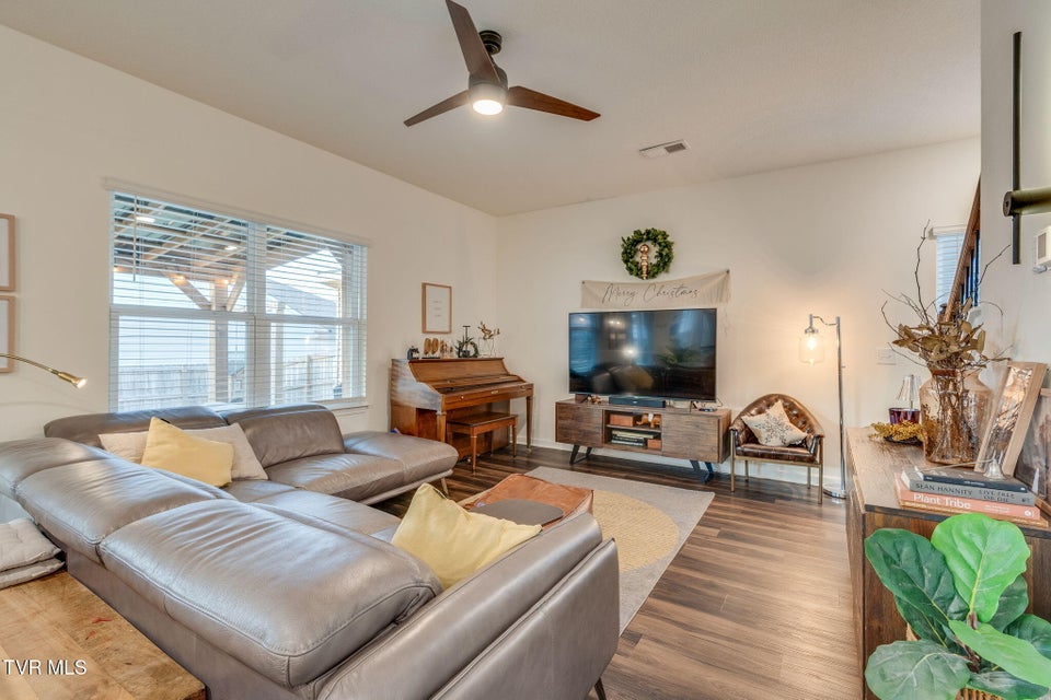 Photo #11: 324 Glory Road