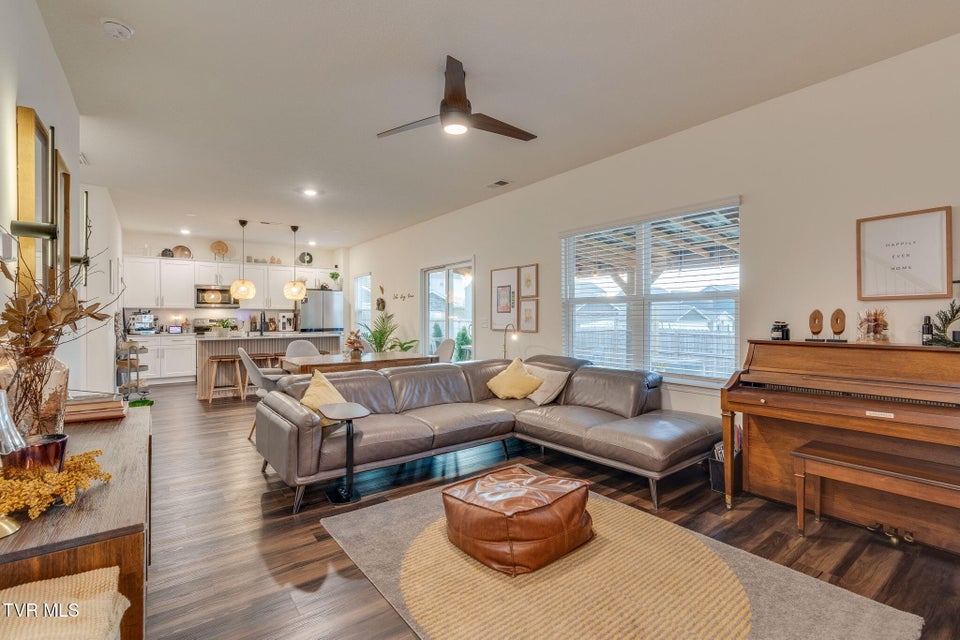 Photo #12: 324 Glory Road