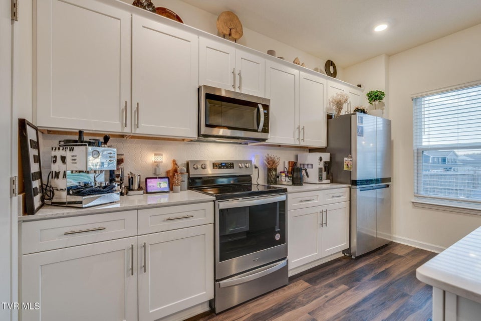 Photo #16: 324 Glory Road