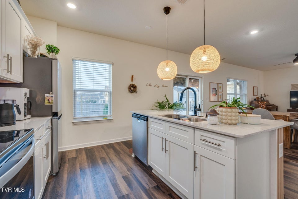 Photo #17: 324 Glory Road