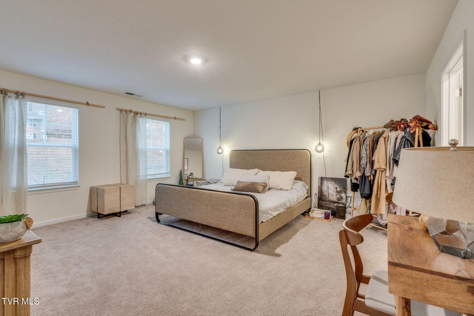 Photo #22: 324 Glory Road