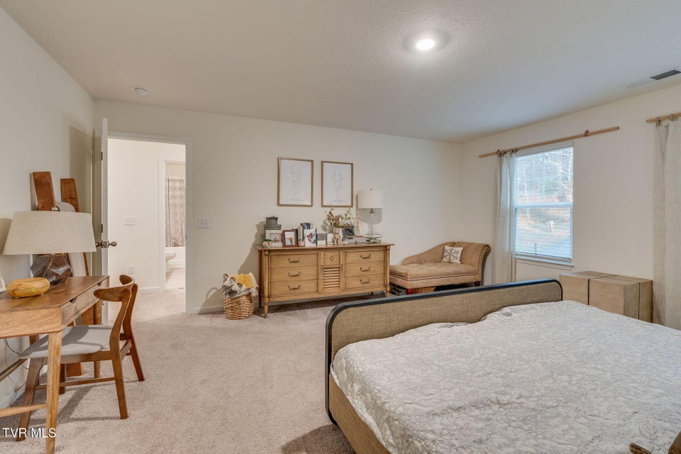 Photo #23: 324 Glory Road