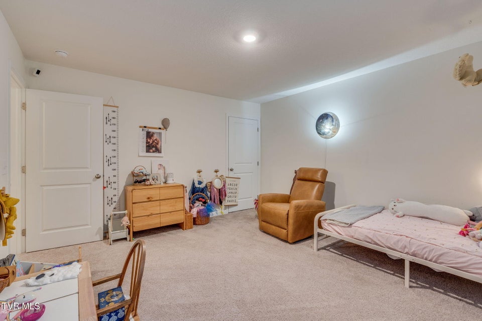 Photo #28: 324 Glory Road