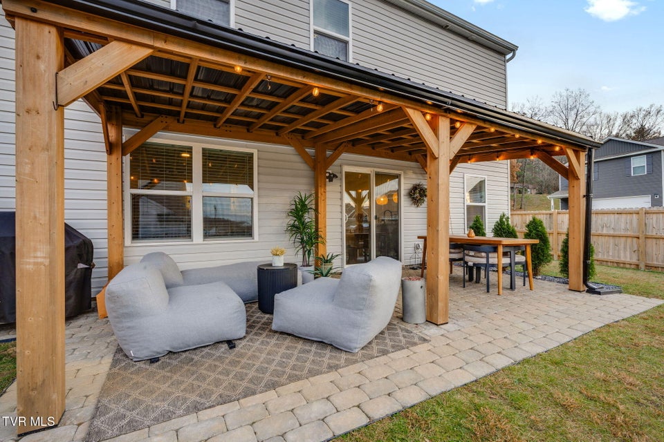 Photo #37: 324 Glory Road