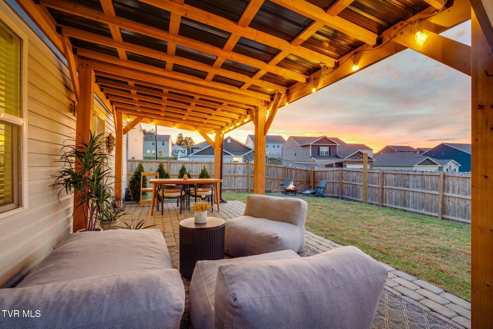 Photo #50: 324 Glory Road