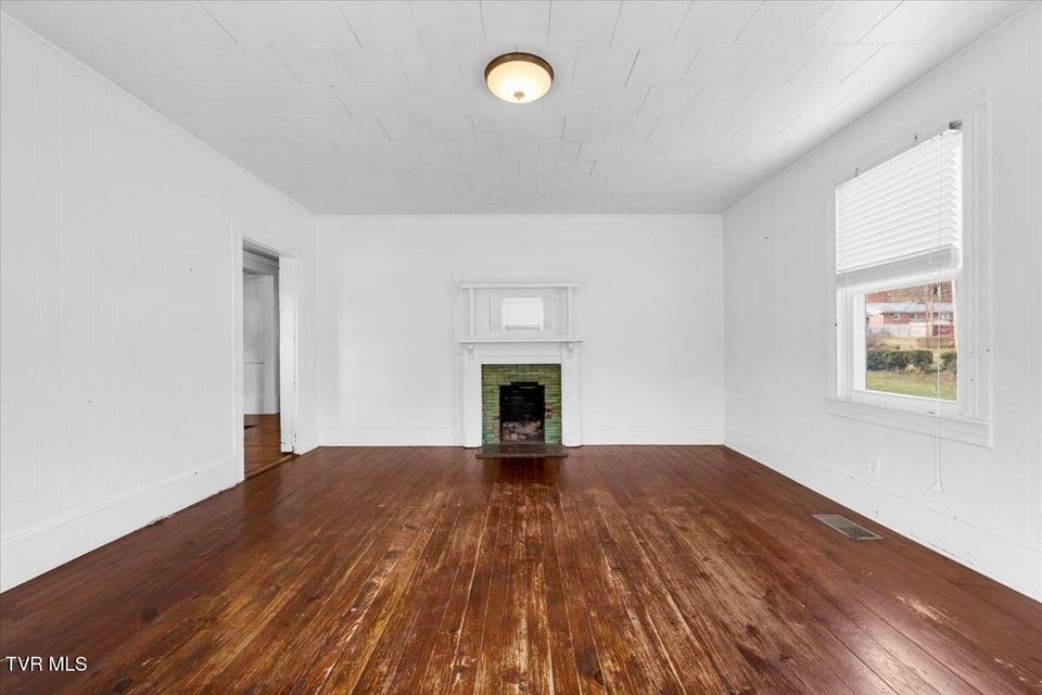 Photo #18: 713 Church Street