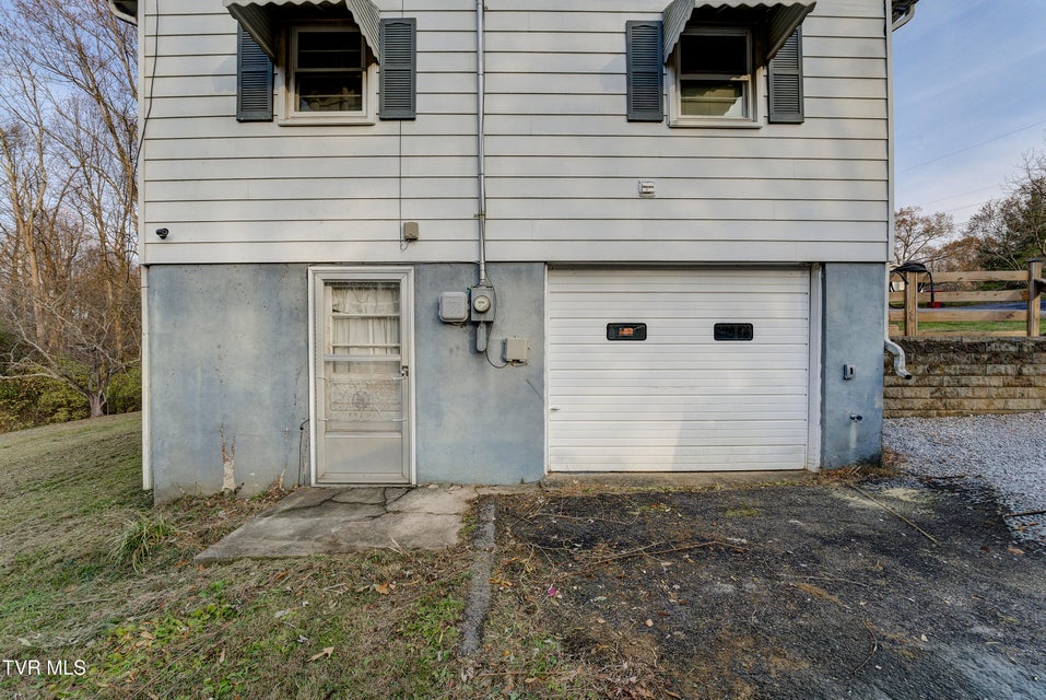 Photo #7: 195 Lynn Lane