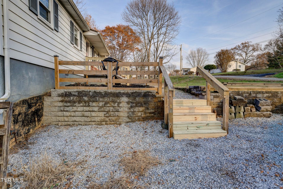 Photo #8: 195 Lynn Lane