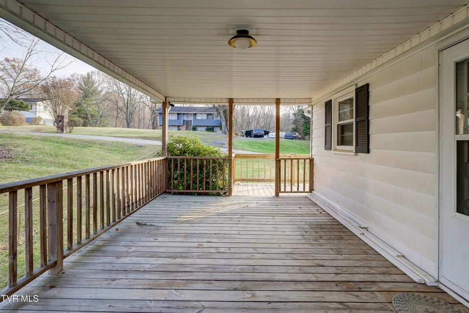 Photo #9: 195 Lynn Lane