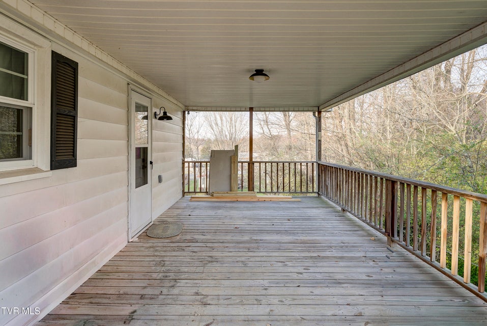 Photo #10: 195 Lynn Lane