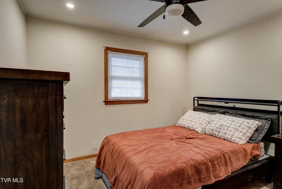 Photo #18: 195 Lynn Lane