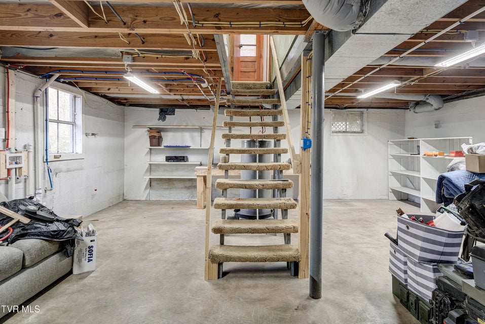 Photo #20: 195 Lynn Lane