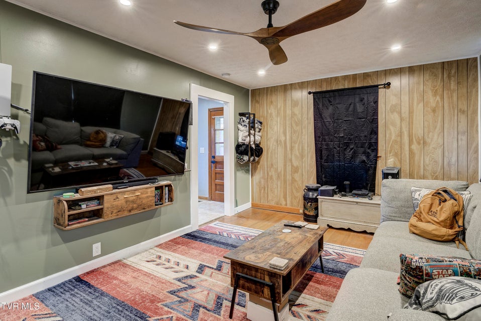 Photo #30: 195 Lynn Lane