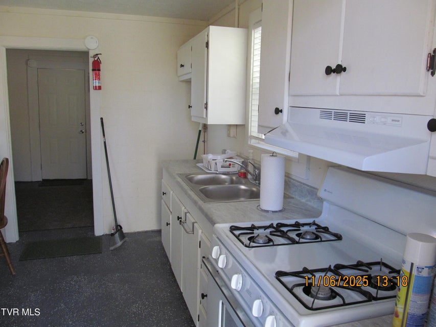 Photo #16: 282 Siesta Lodge Drive