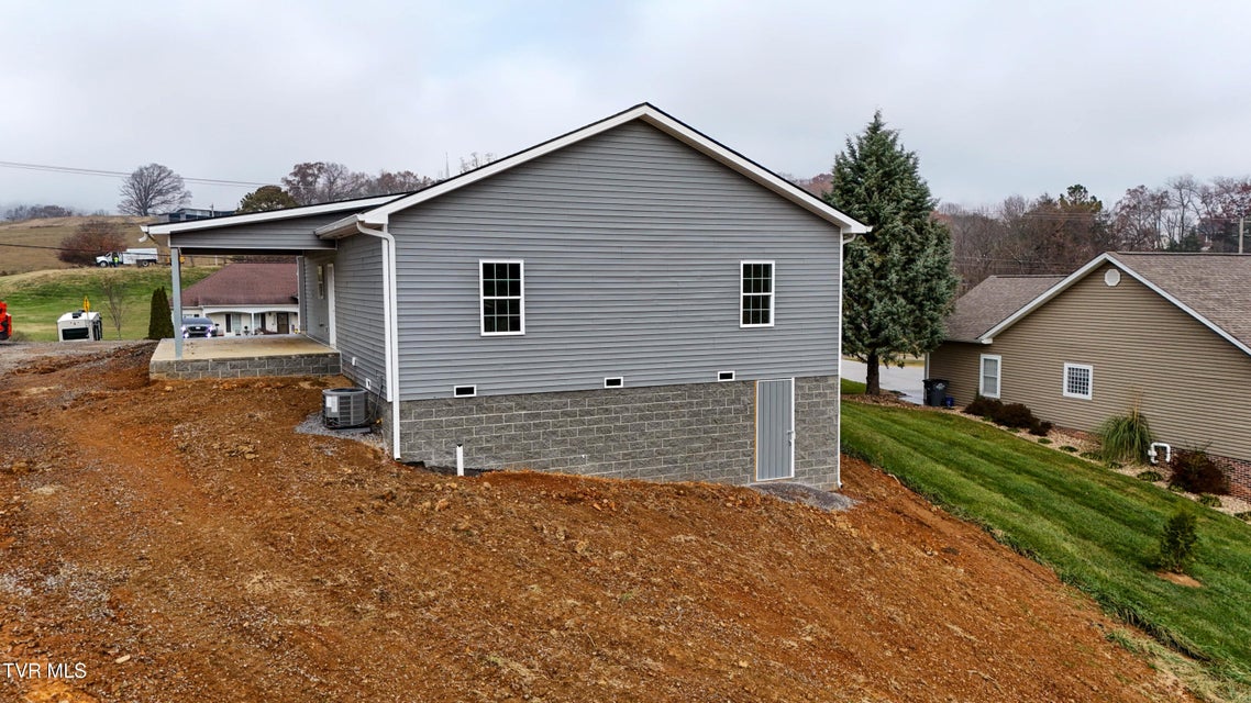 Photo #37: 1797 Rock Springs Road