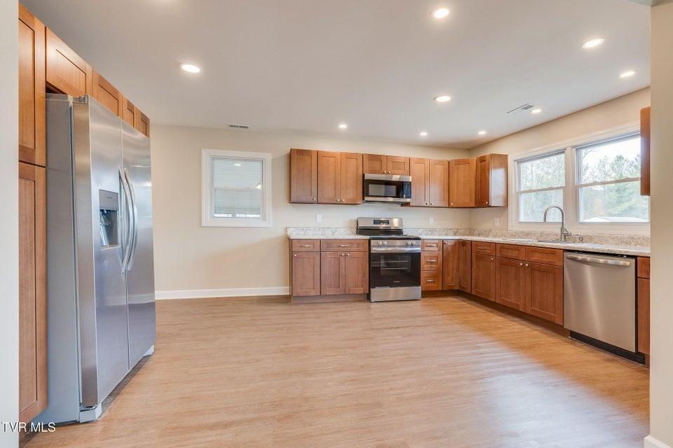 Photo #7: 265 Price Road