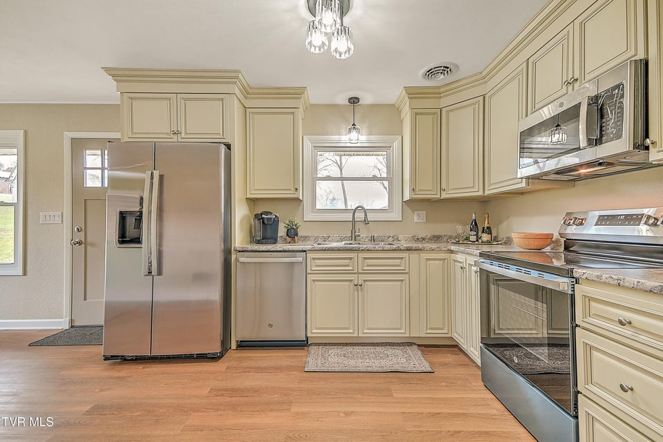 Photo #8: 200 Stevenswood Drive