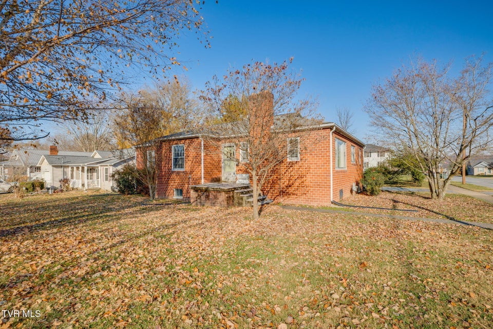 Photo #3: 501 Washington Avenue