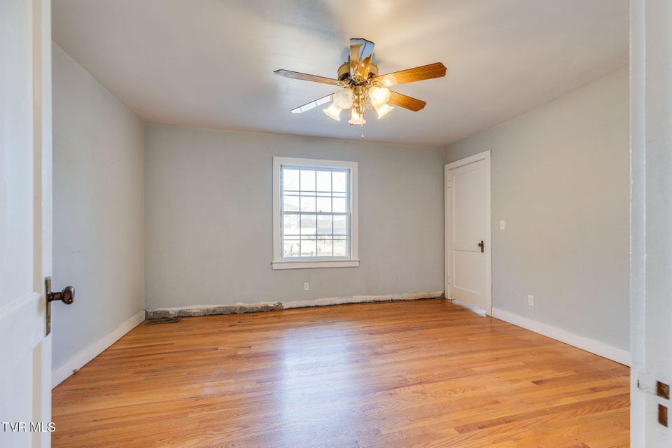 Photo #10: 501 Washington Avenue