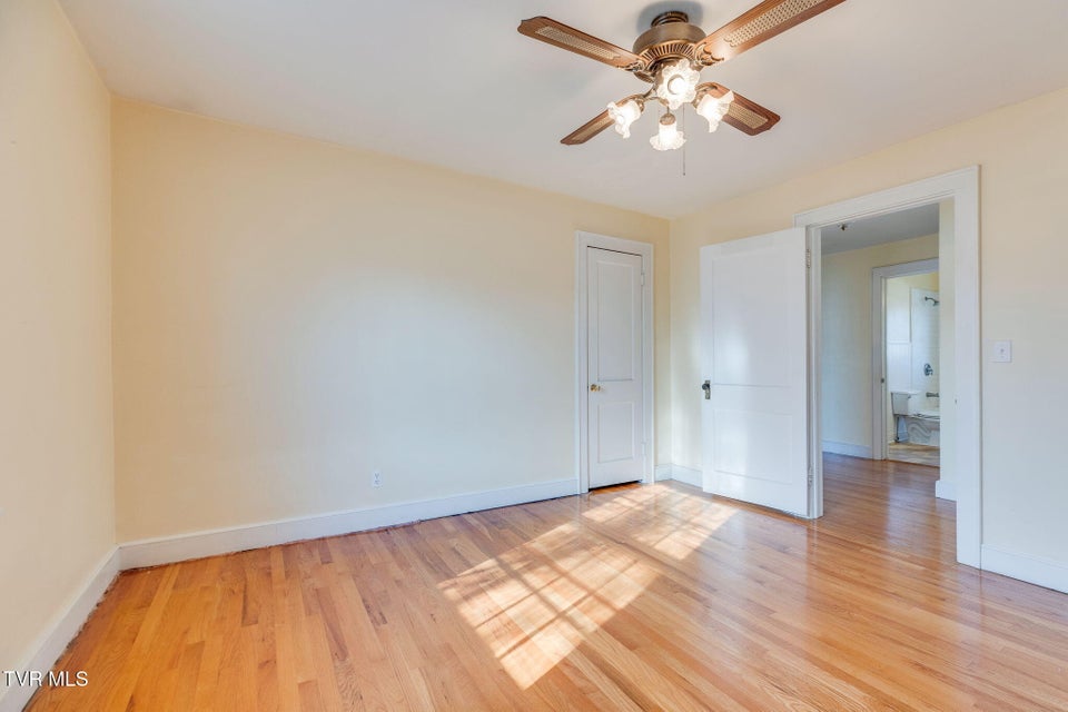 Photo #15: 501 Washington Avenue