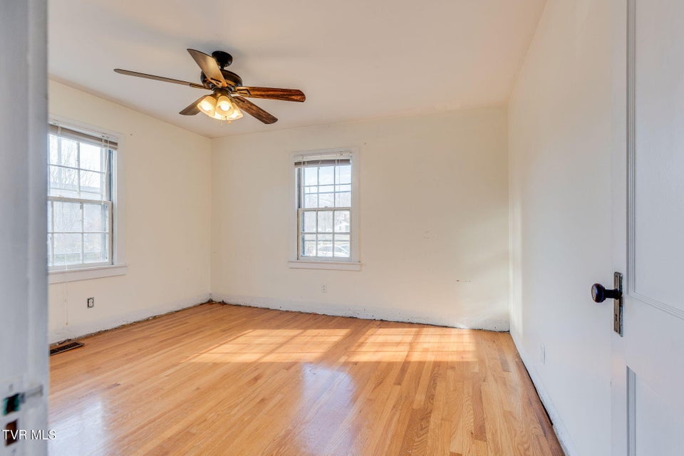 Photo #20: 501 Washington Avenue