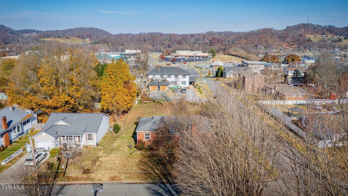 Photo #27: 501 Washington Avenue