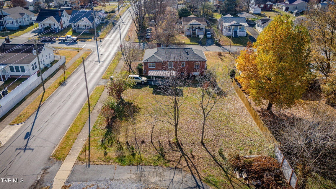 Photo #28: 501 Washington Avenue