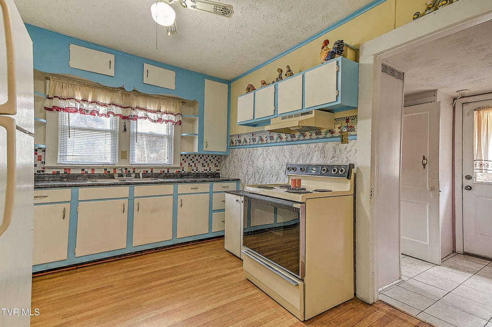 Photo #15: 3478 Reed Hollow Road