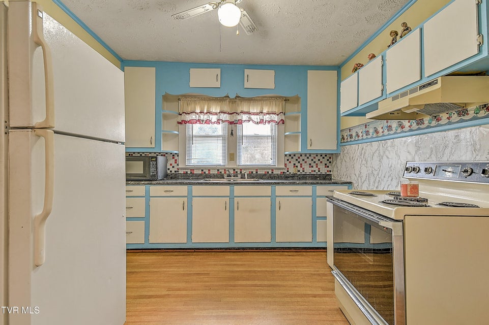 Photo #16: 3478 Reed Hollow Road