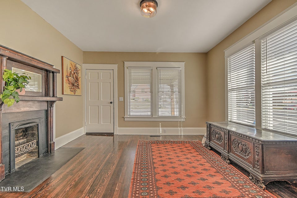 Photo #3: 1132 Virginia Avenue