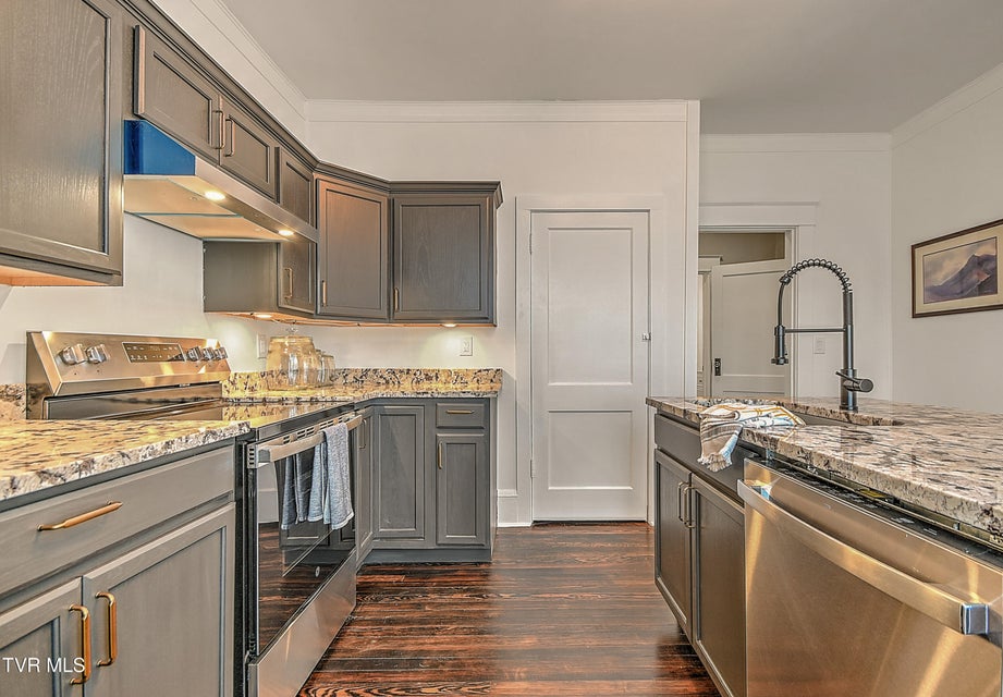 Photo #10: 1132 Virginia Avenue