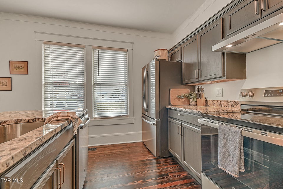 Photo #11: 1132 Virginia Avenue