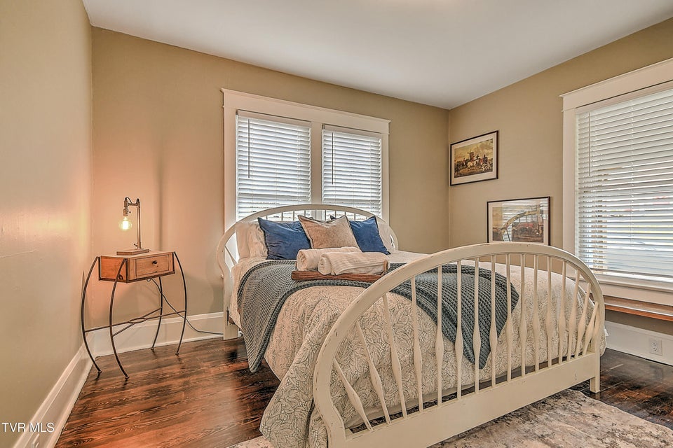 Photo #14: 1132 Virginia Avenue