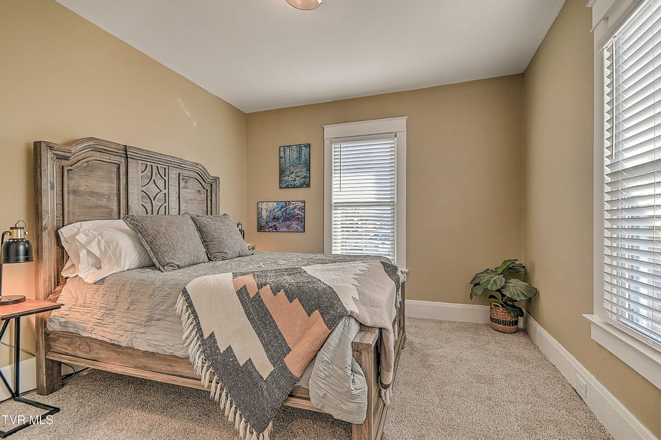 Photo #21: 1132 Virginia Avenue