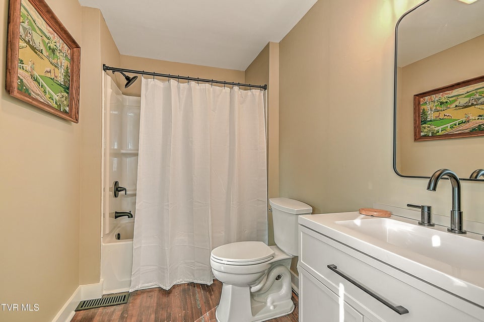 Photo #23: 1132 Virginia Avenue