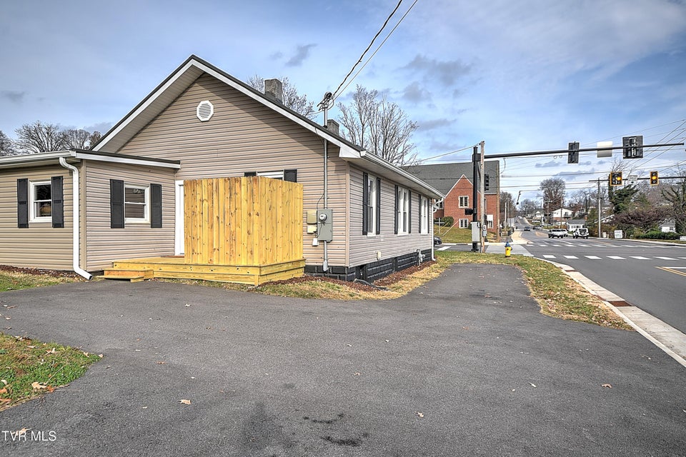 Photo #29: 1132 Virginia Avenue