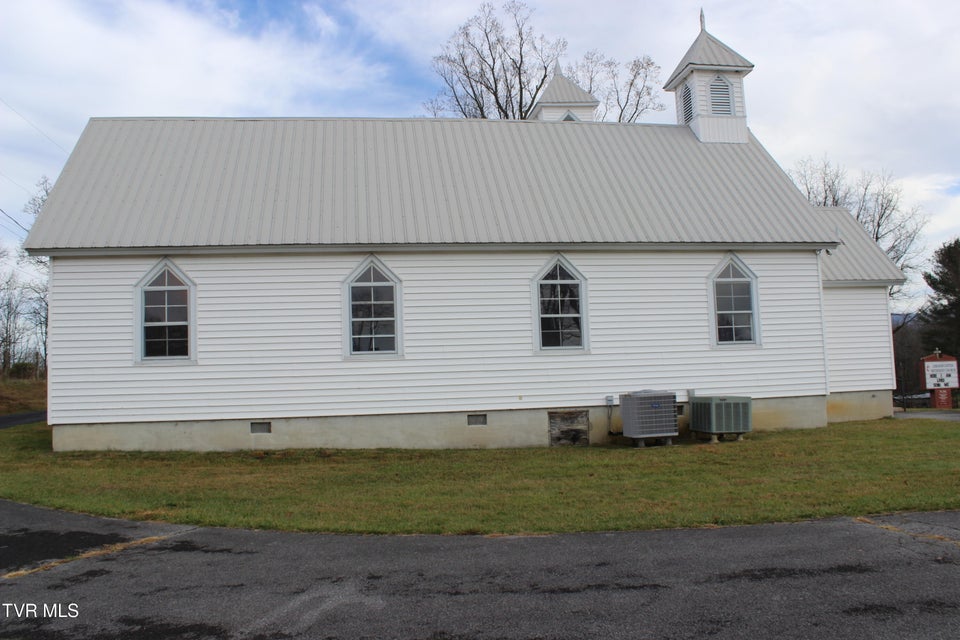 Photo #5: 40027 Widener Valley Road