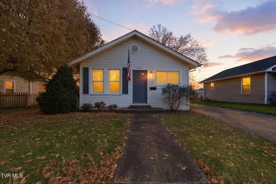 Photo #2: 1010 Borden Street