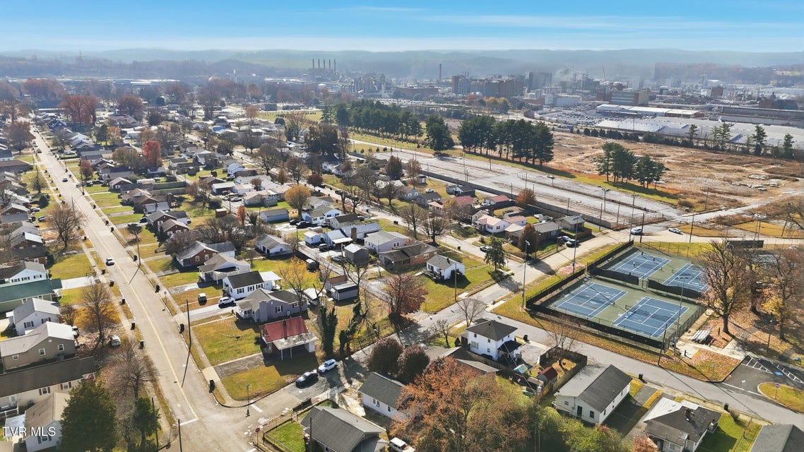 Photo #27: 1010 Borden Street